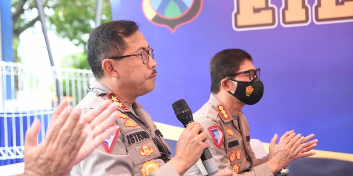 Polda Jatim kembangkan ETLE lewat Incar, Kakorlantas acungi jempol