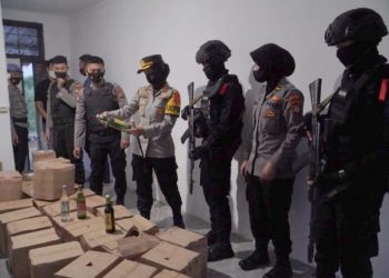 Di malam takbir, Kapolres Banjar pimpin operasi cipta kondisi razia minuman beralkohol