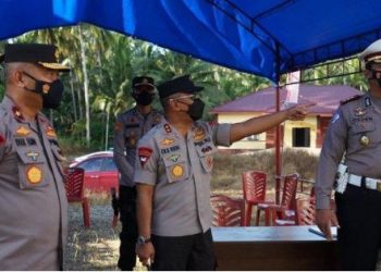 Kapolda Sulbar pantau pos sekat mudik di perbatasan Sulbar-Sulteng