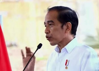 Tinjau Vaksinasi di Mabes Polri, Jokowi Minta Pemberian Vaksin Dilipatgandakan