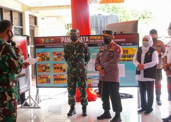 Panglima TNI-Kapolri tinjau posko PPKM darurat Sawotratap Sidoarjo
