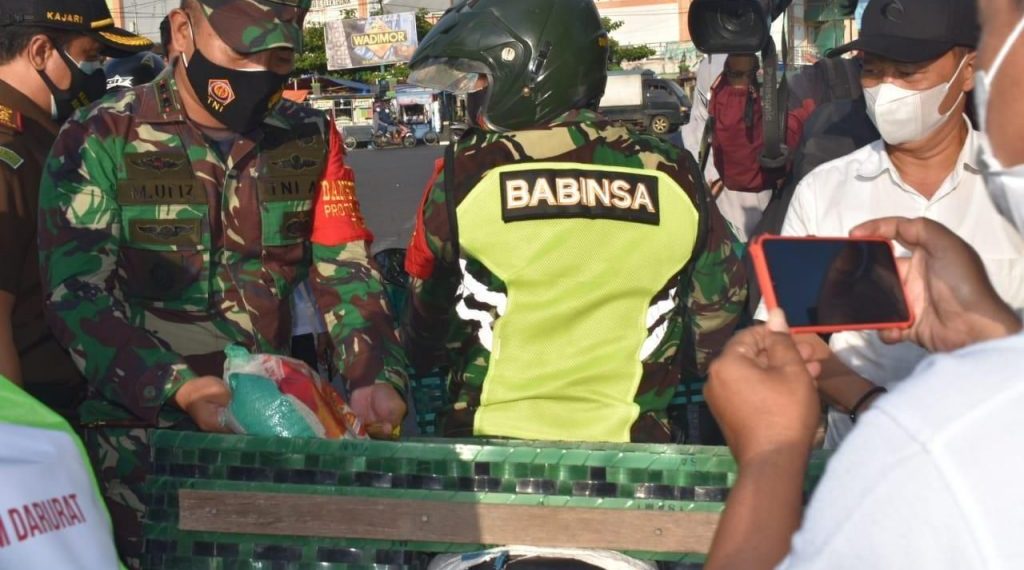 Door to Door 12 Ribu Paket Sembako Didistribusikan Bagi Warga Terdampak Covid-19