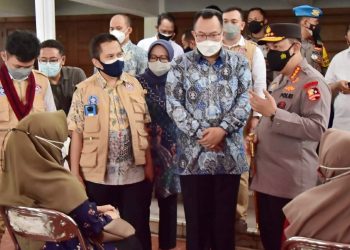 Datang ke Bogor, Kapolri Pantau Langsung Proses Vaksinasi Covid-19 di IPB University