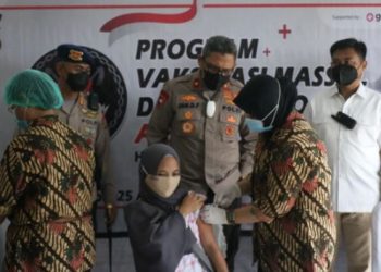 Ikut Vaksinasi di Polda Maluku Dapat Voucher Belanja