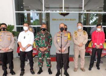 Kapolda Jambi Tinjau Pos Penyekatan di Pall 11 Kota Jambi