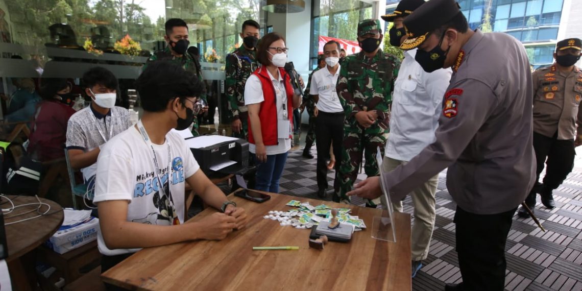 Kapolri Pastikan Vaksinasi Untuk Buruh Bakal Dipercepat Hingga Akhir Agustus