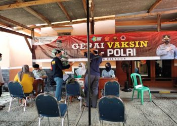 Gerai Vaksinasi TNI-POLRI Sukses Digelar Polsek Anyer, Kapolsek: Ayo Vaksin!