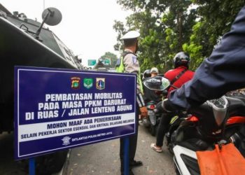 PPKM Level 3 saat Nataru Batal, Mobilitas Tetap Dibatasi