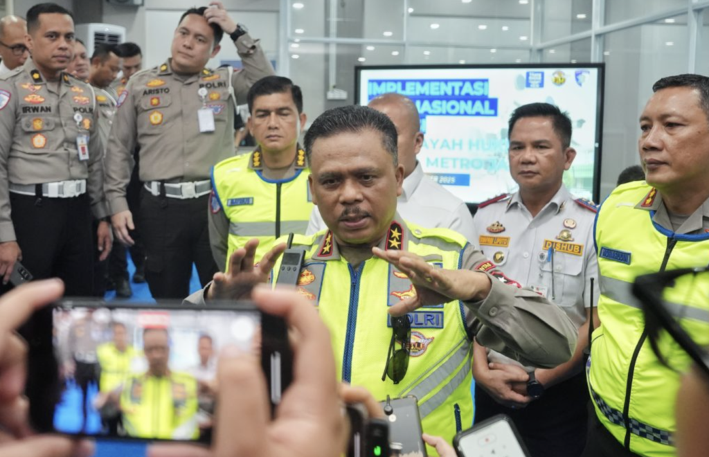 penegakan hukum pelanggaran lalu lintas melalui kamera e-TLE