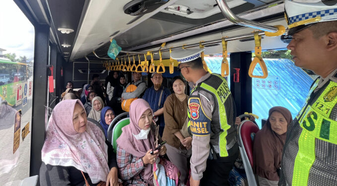 Polantas: Dari Pengatur Lalu Lintas Menjadi Mitra Masyarakat yang Humanis