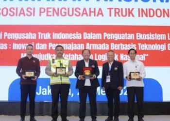 Kakorlantas Irjen Agus Suryonugroho menghadiri Musyawarah Nasional III Asosiasi Pengusaha Truk Indonesia (Aptrindo)