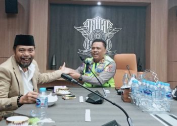 Agus Flores dan Kakorlantas