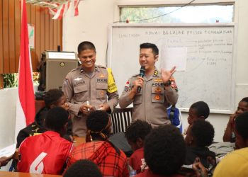 Semarak HUT Bhayangkara ke-80, Polsek Tembagapura dan Satgas Damai Cartenz Bagikan Sembako dan Perkuat Kepercayaan Masyarakat Lewat Kegiatan Humanis
