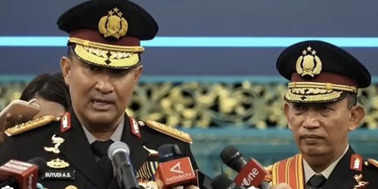 Gambar Mutasi Besar-besaran Polri, Pejabat Utama hingga 19 Kapolda
